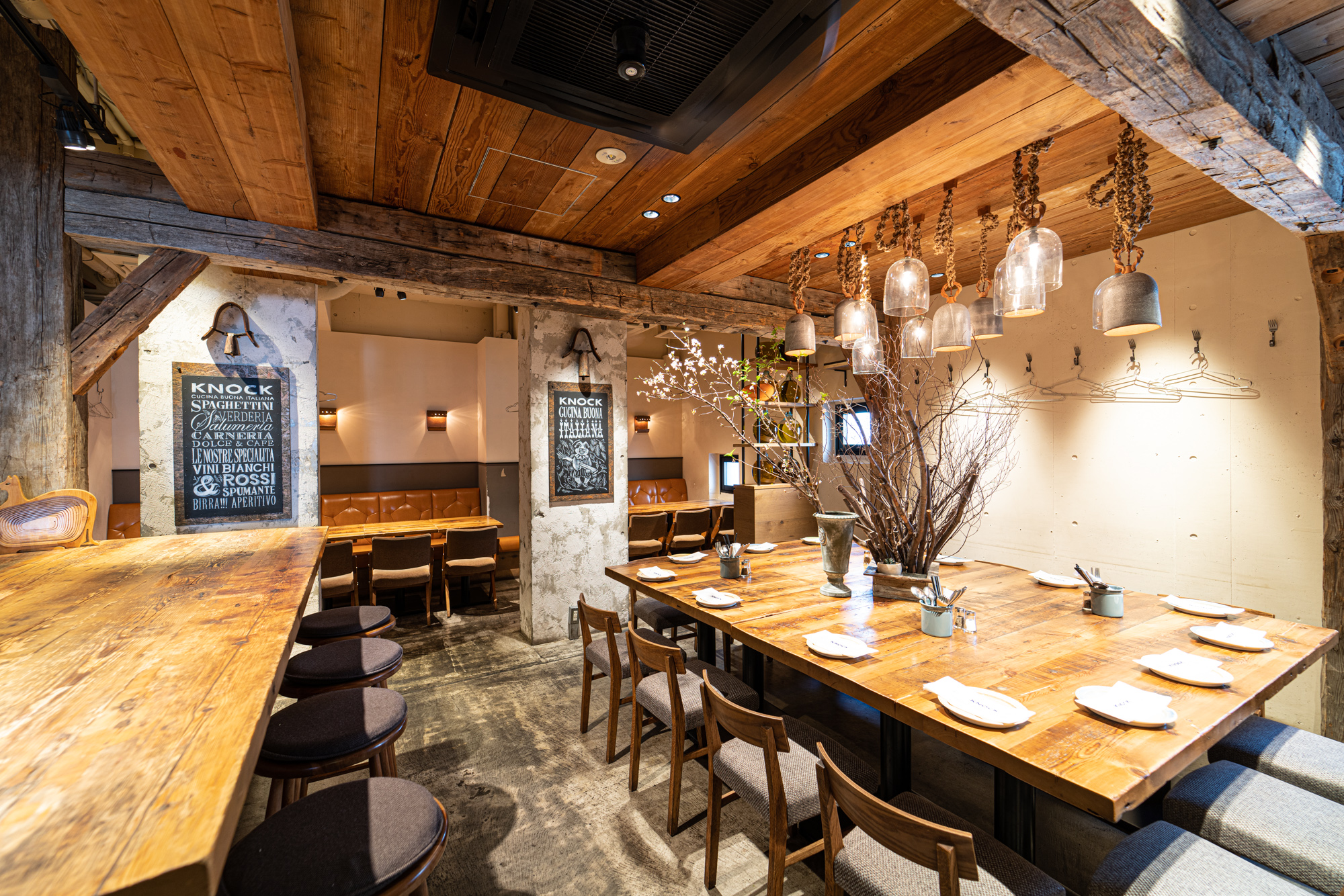 KNOCK 恵比寿店(ノック) さんの 公式写真