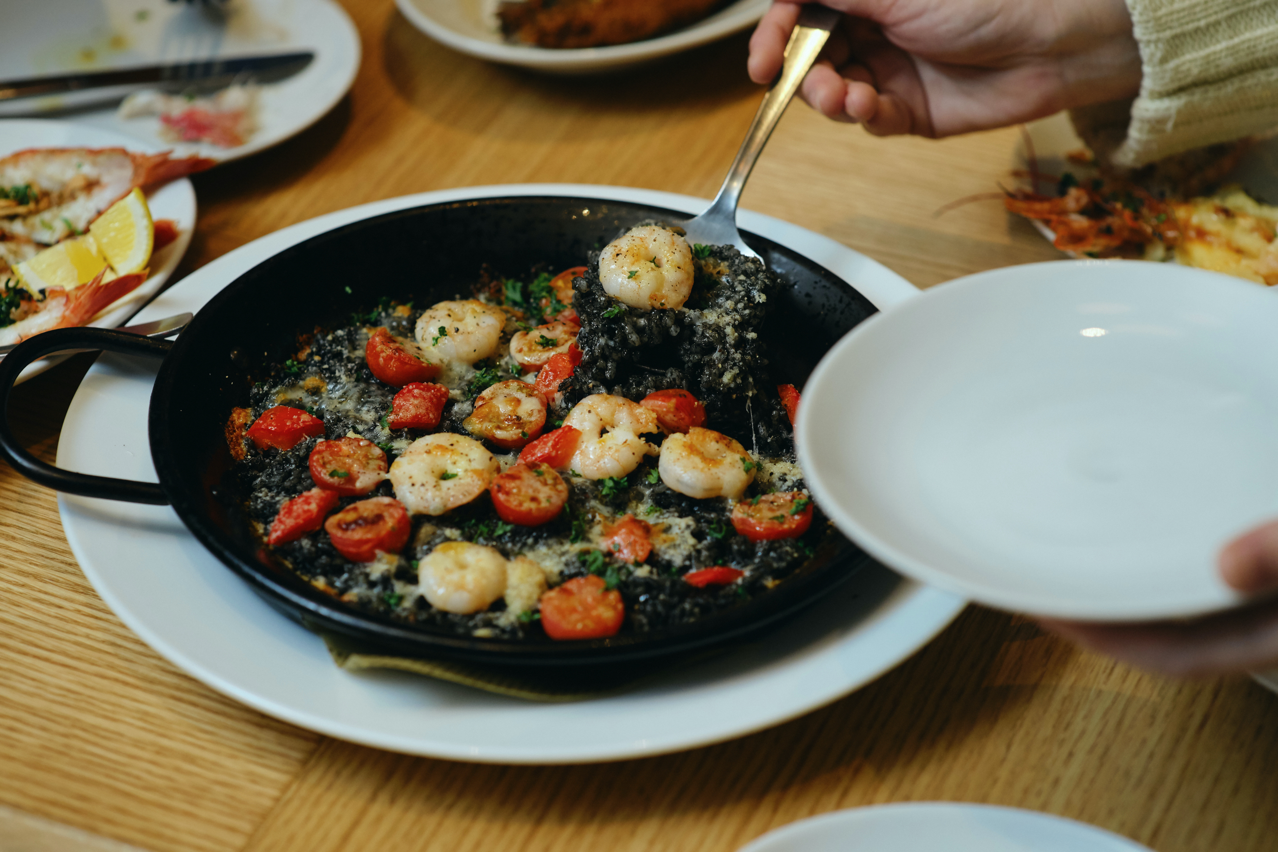 ESOLA  新宿店(エソラ) さんの 公式写真