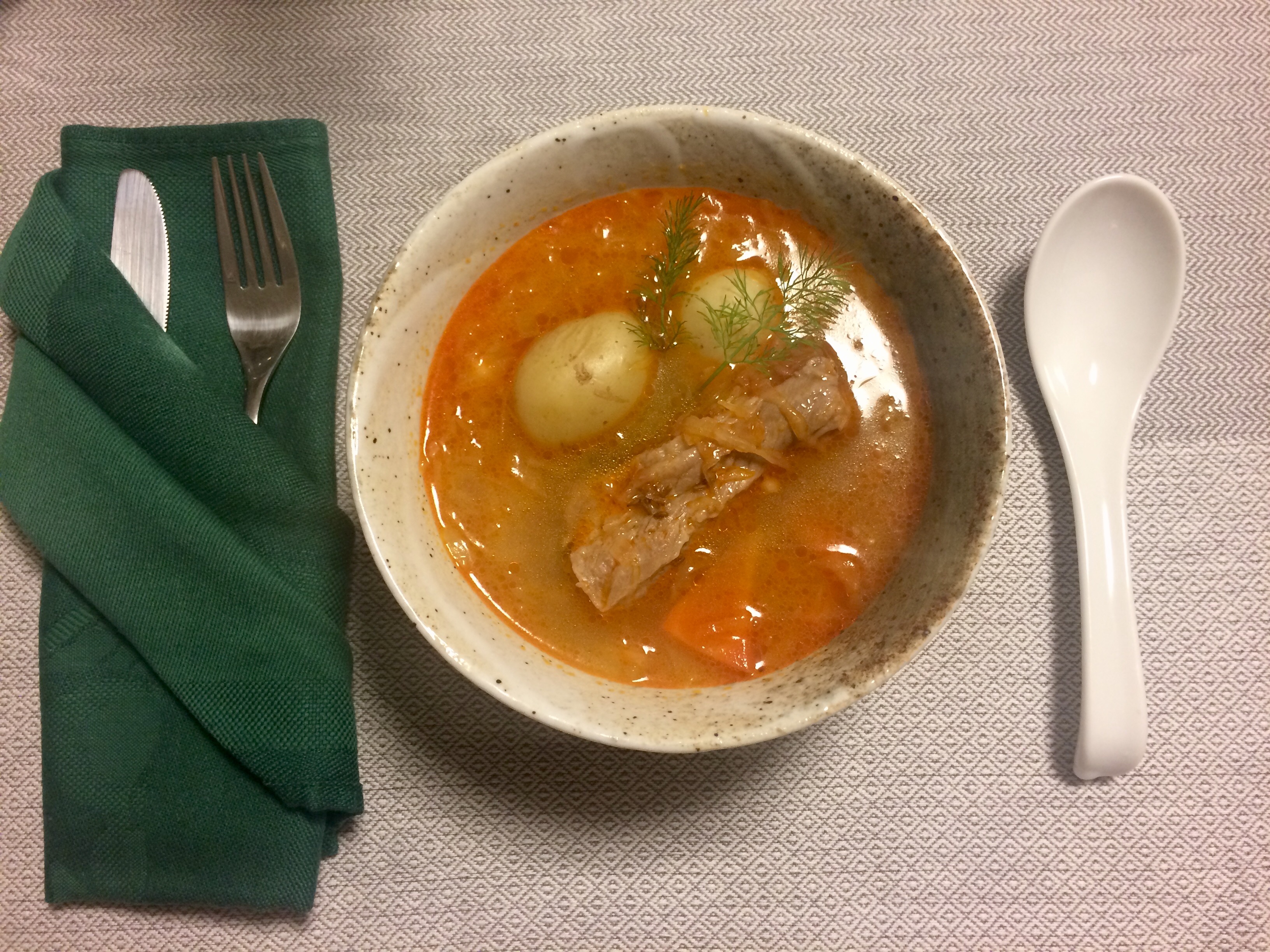 Jurga さんの リトアニアのイースターお祝い - たまごを色付けしましょう！