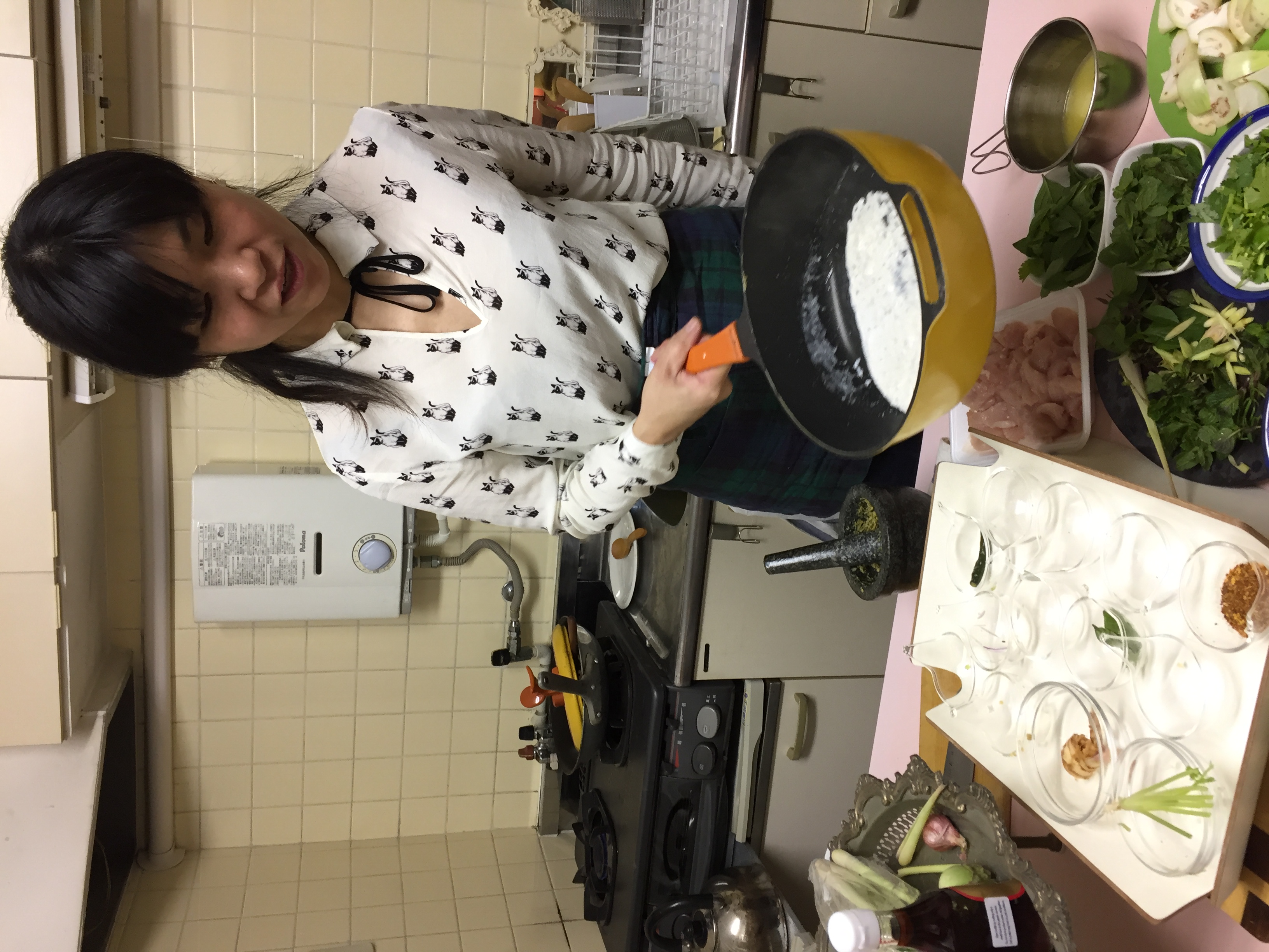 Momoko さんの グリーンカレー研究室！生タイハーブたっぷり！