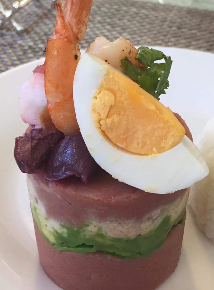 emiko さんの CHRISTMAS CHICKEN PERU VERSION　スタッフドチキン丸焼きペルー版