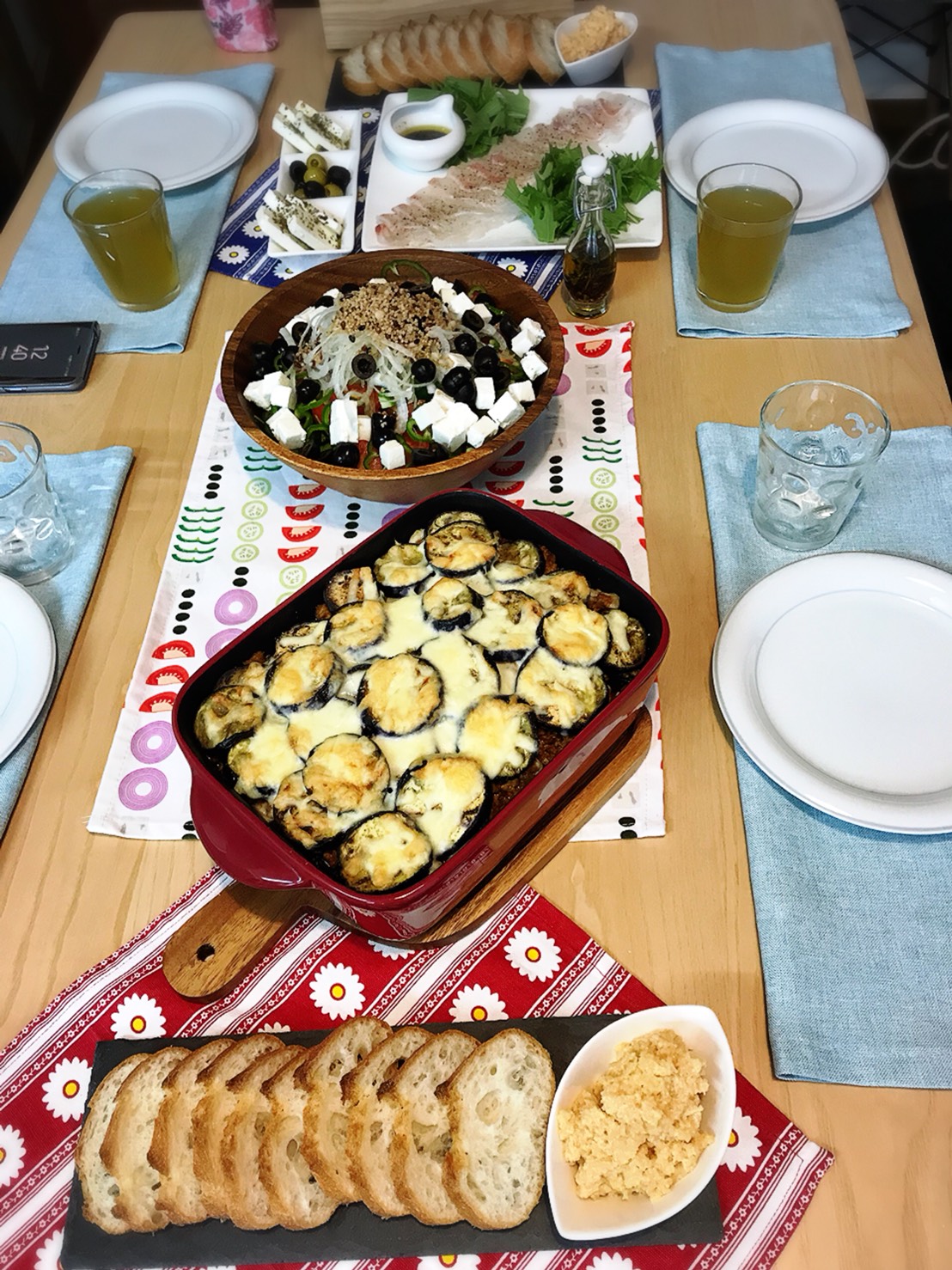 Minami さんの オリーブとハーブ、野菜たっぷり☆ギリシャ料理を食べる会