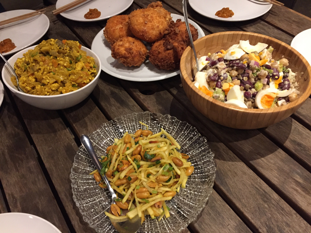 Naoko さんの 【手ごねパン教室】焼きたてもっちりベーグルで自分だけのベーグルサンド！