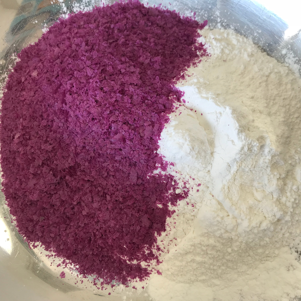 ゆんたくキッチン さんの お餅好き必食★ムーチー（鬼餅）を作って食べて、厄払いしませんか