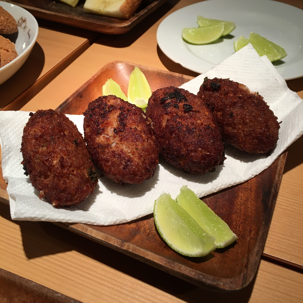 ヒル さんの 4人の人気COOK達による世界のカラフル料理！