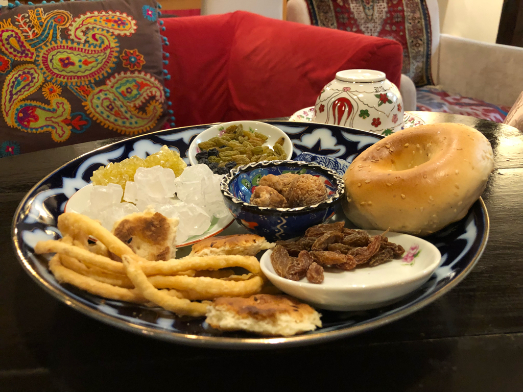 Shoko さんの トークイベント「中央アジアの炊き込みご飯“プロフ（ポロ）”について語る２時間」＠グリシェンカフェ【夜の部】