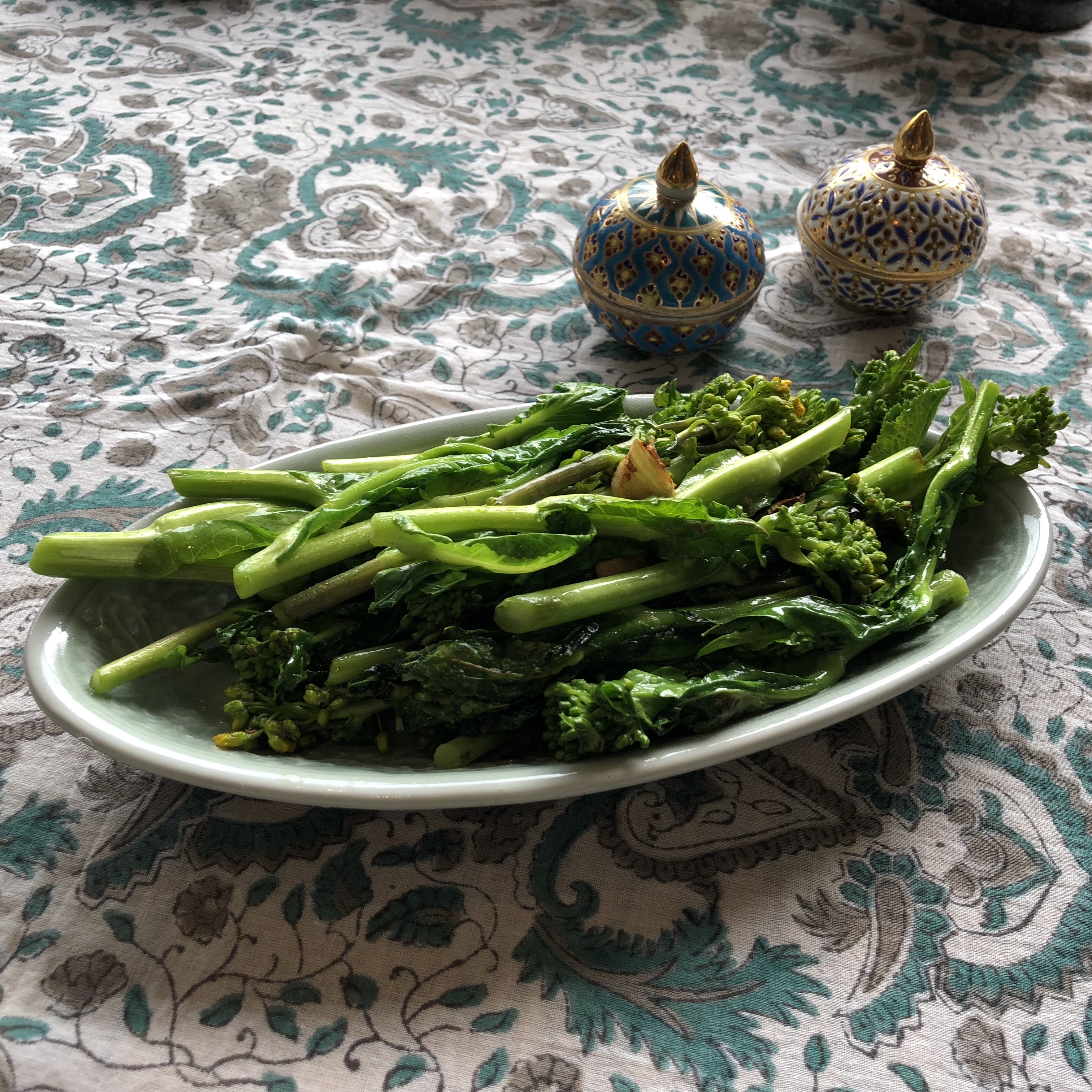 YUKIKO さんの タイ料理がわかる！作って味わえる！「鶏肉のガパオごはん」ほか