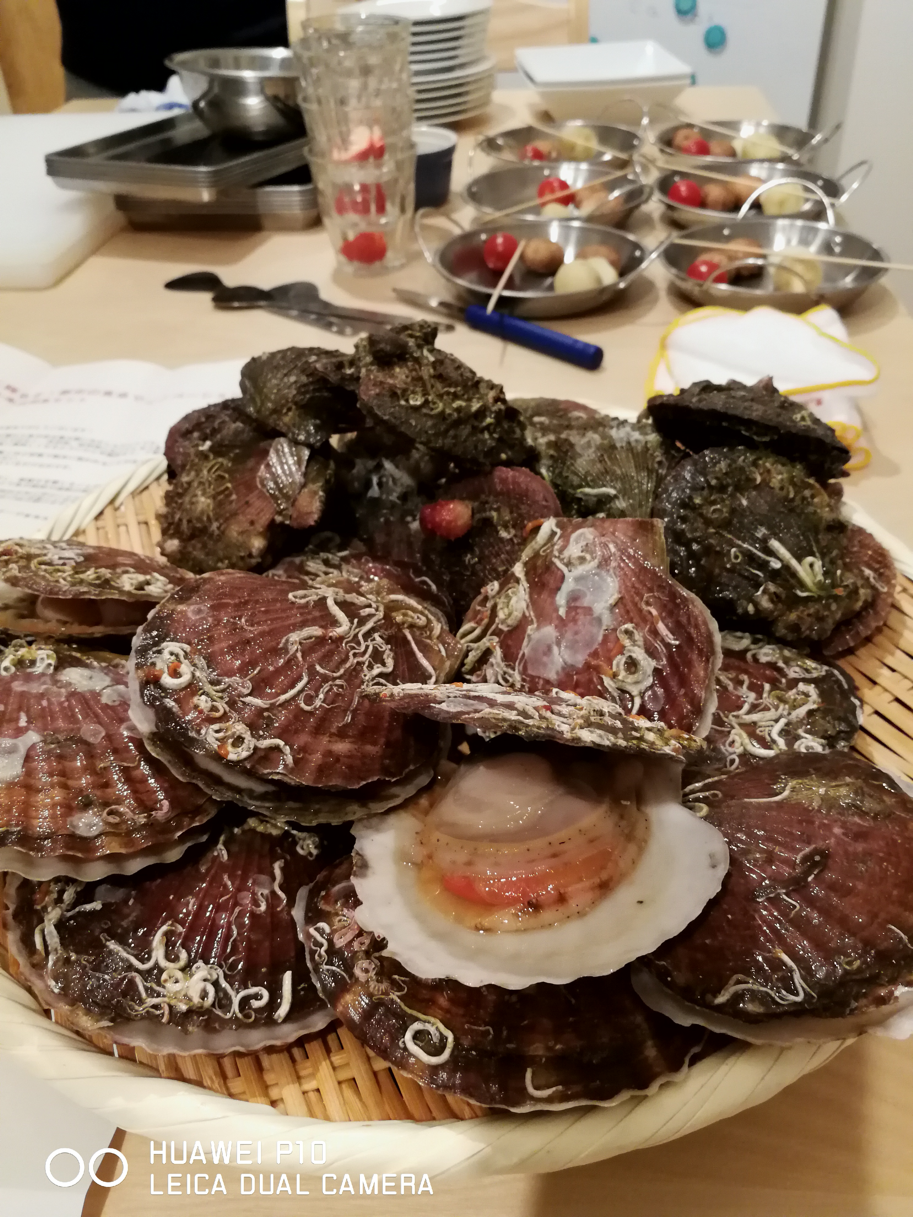 ポケットマルシェ さんの 漁師直送の魚介が最強なんだけど余りそうなのでみんなで料理して食べよう