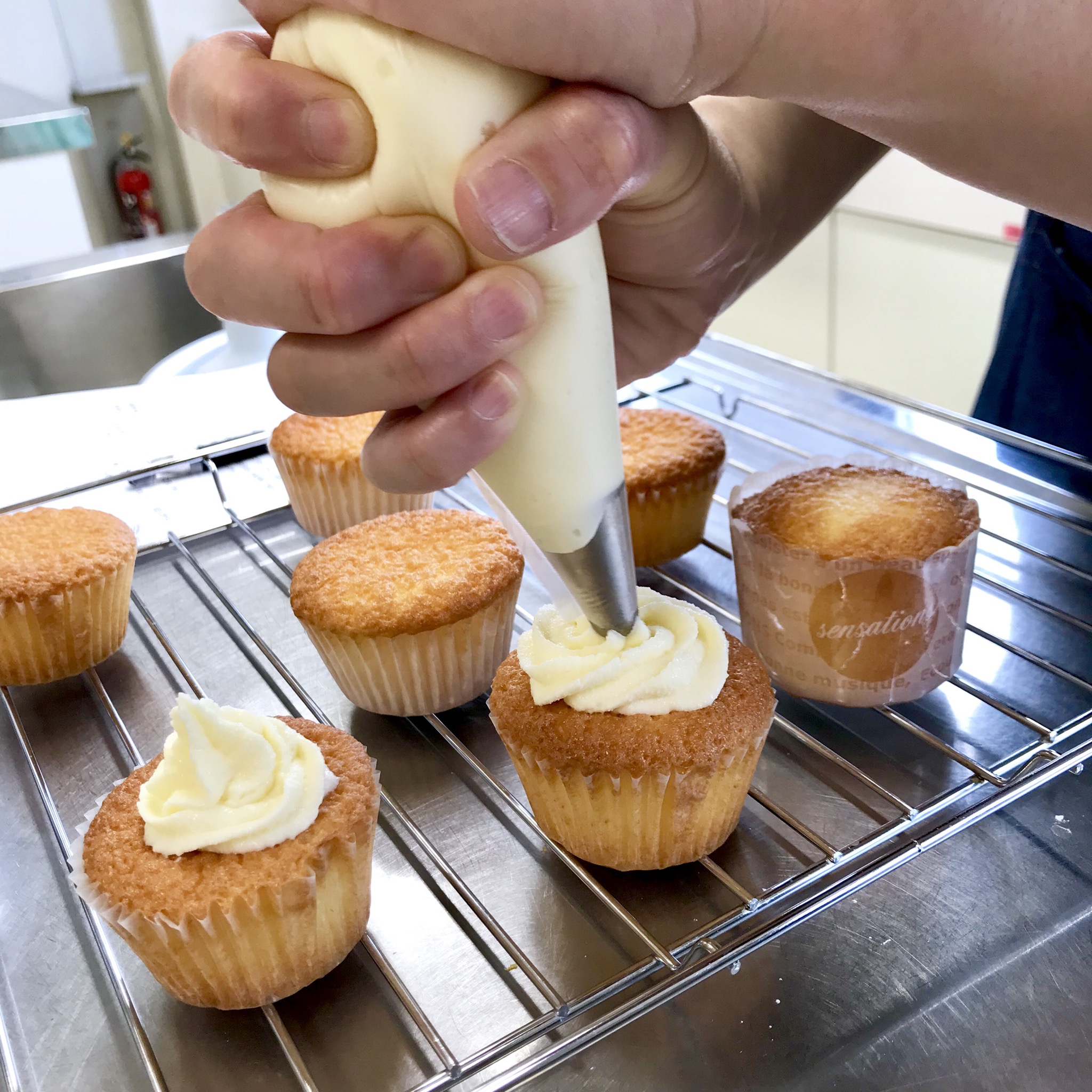 KitchHike User さんの はなやか春のスイーツ♪いちごのシャルロット