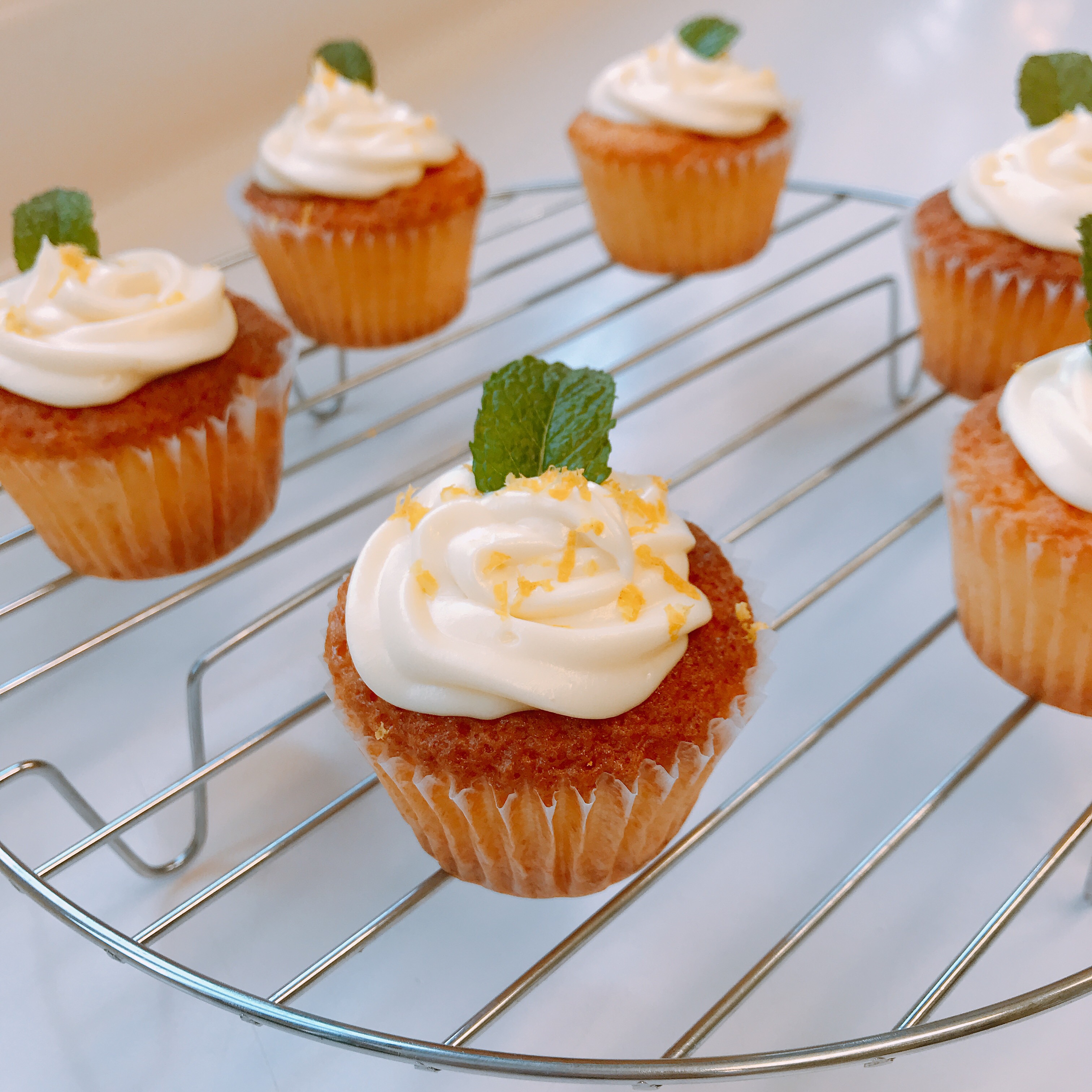 KitchHike User さんの はなやか春のスイーツ♪いちごのシャルロット