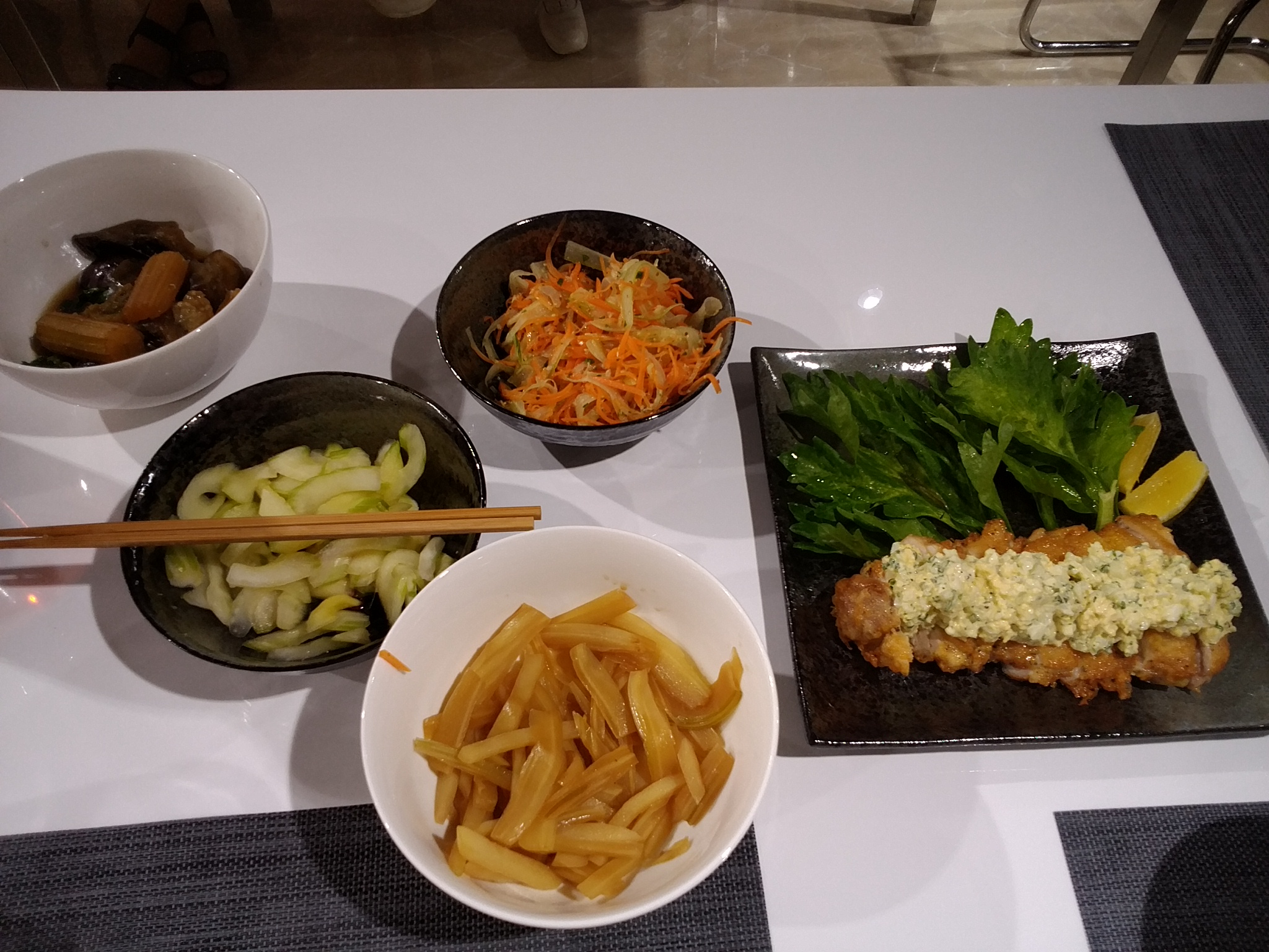 ChefooDo（シェフード） さんの 【未利用野菜×セロリ】セロリ好きのためのセルリー祭り！