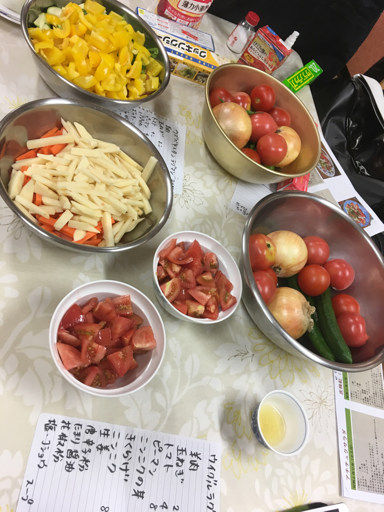 Kazuyo さんの おいしい中央アジア協会【ラグマン対決！】ウズベキスタンラグマンVSウイグルラグマン～夏野菜たっぷり！～