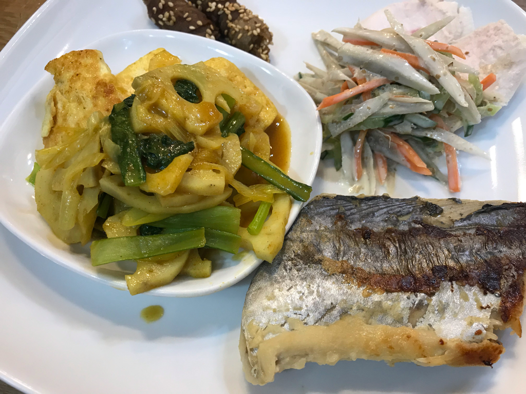 春代 さんの ＼こんだて決定／かわいいアイテムにあふれた明るい店内♪インテリアショップ『HARU』の食卓を、みんなで作ろう。