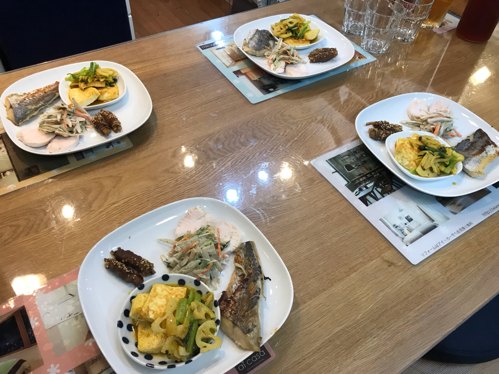 春代 さんの ＼こんだて決定／かわいいアイテムにあふれた明るい店内♪インテリアショップ『HARU』の食卓を、みんなで作ろう。