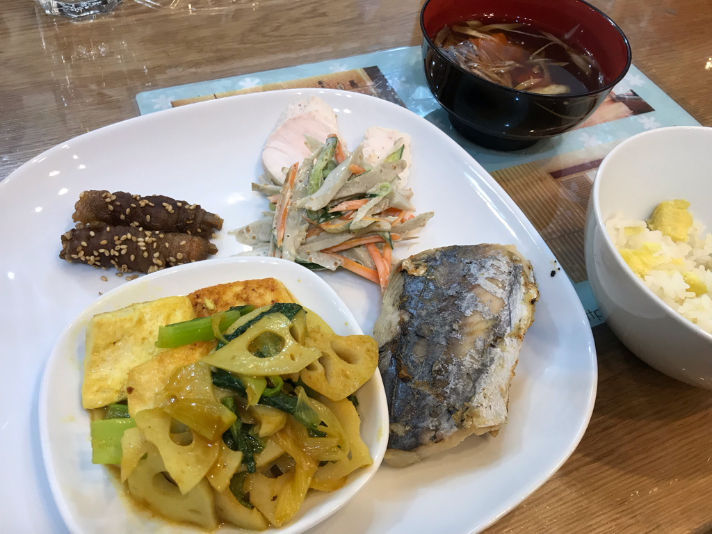 春代 さんの ＼こんだて決定／かわいいアイテムにあふれた明るい店内♪インテリアショップ『HARU』の食卓を、みんなで作ろう。