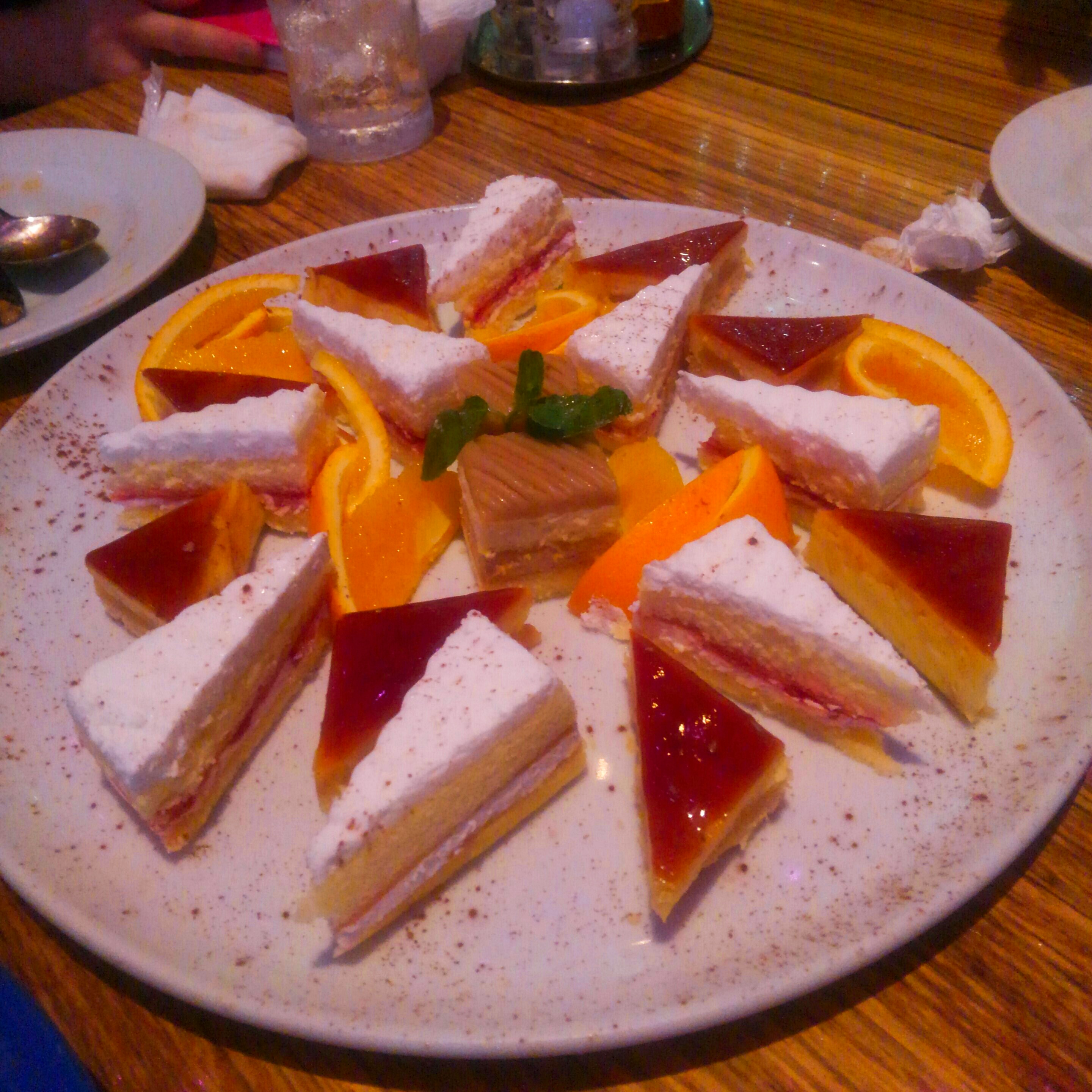 MUCHO MODERN MEXICANO (ムーチョ モダン メキシカーノ) さんの 【受付終了】次回は来年！ゴージャスな空間で食べる本場スタイルのメキシカン♪『MUCHO』にみんなで行こう！