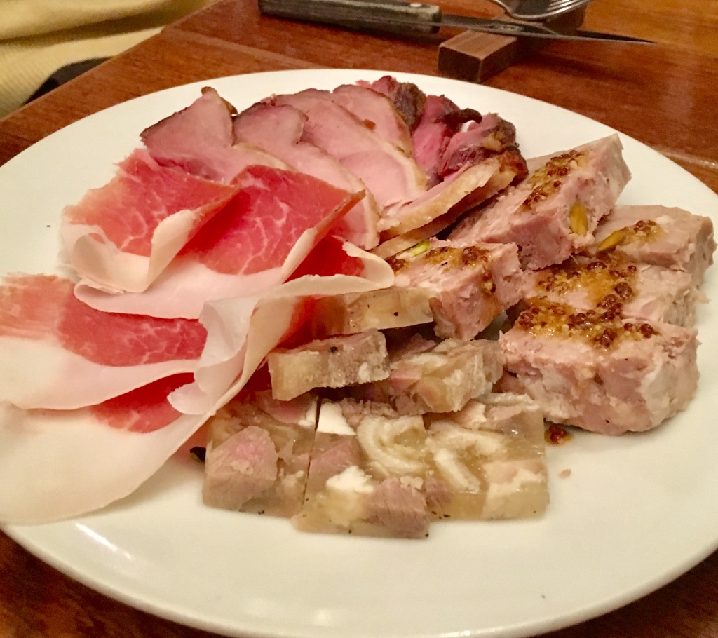 キッチハイク＠まちのパーラー  さんの 【孤独のグルメ巡礼】パン「まちのパーラー」で好きな料理を頼もう(¥2,000 ~ ¥2,999)