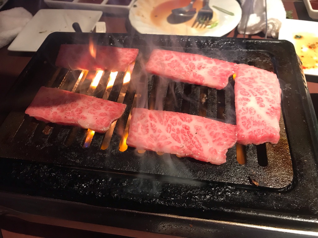 キッチハイク@USHIHACHI 渋谷店 さんの 【OZmall】焼肉「ウシハチ 渋谷店」でコース料理を楽しもう(¥4,000 ~ ¥4,999)