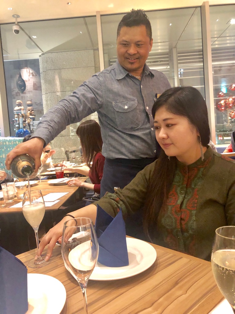 キッチハイク@DIYA 東京ミッドタウン日比谷 さんの 【OZmall】エスニック「DIYA 東京ミッドタウン日比谷」でコース料理を楽しもう(¥4,000 ~ ¥4,999)