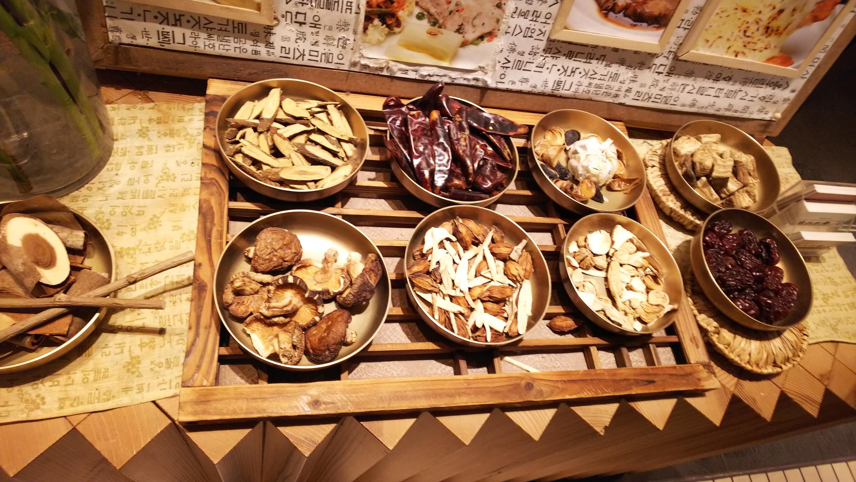 キッチハイク@水刺齋 さんの 【OZmall】韓国料理「スランジェ」でコース料理を楽しもう(¥4,000 ~ ¥4,999)