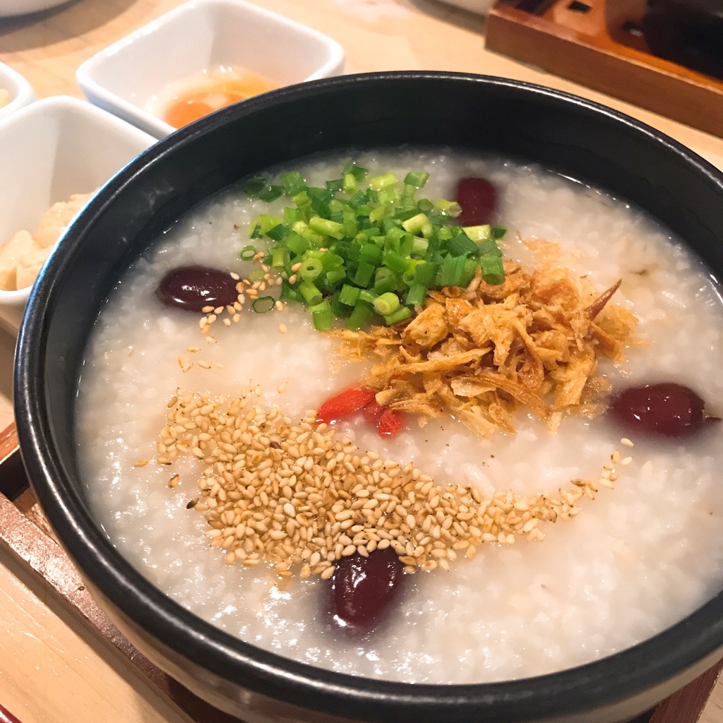 キッチハイク@粥麺楽屋喜々(カユメンガクヤキキ) さんの 【開催決定✨】中華粥「粥麺楽屋喜々」で好きな料理を頼もう(~ ¥999)