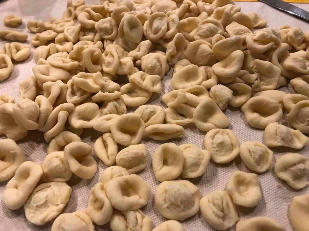 Fukuzawa さんの 生パスタを打ってみよう【Part2】ナポリの大きな筒型パスタ「パッケリ」魚介のラグーソースで！