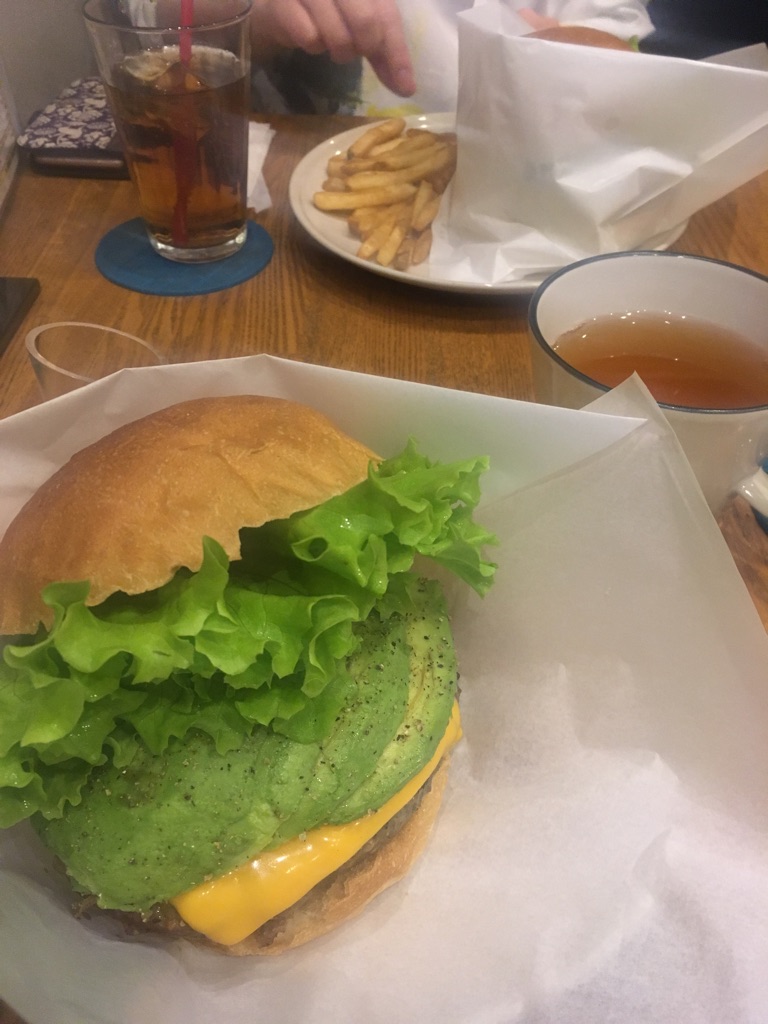 キッチハイク@ハラカラ。三軒茶屋店 さんの 【開催決定✨】ハンバーガー「ハラカラ。三軒茶屋店」で好きな料理を頼もう(¥1,000 ~ ¥1,999)