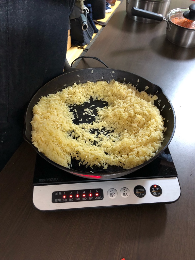 fumi さんの 皮から作る水餃子、ワイワイガヤガヤ作って食べて大満腹！