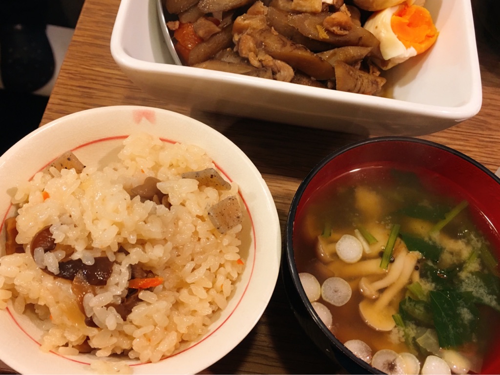 Yuka  さんの 〈オリジナルメニュー〉  お料理上手なパワフルオーナー、ゆかさんに元気をもらえる！『キタナラだれでも食堂』の食卓