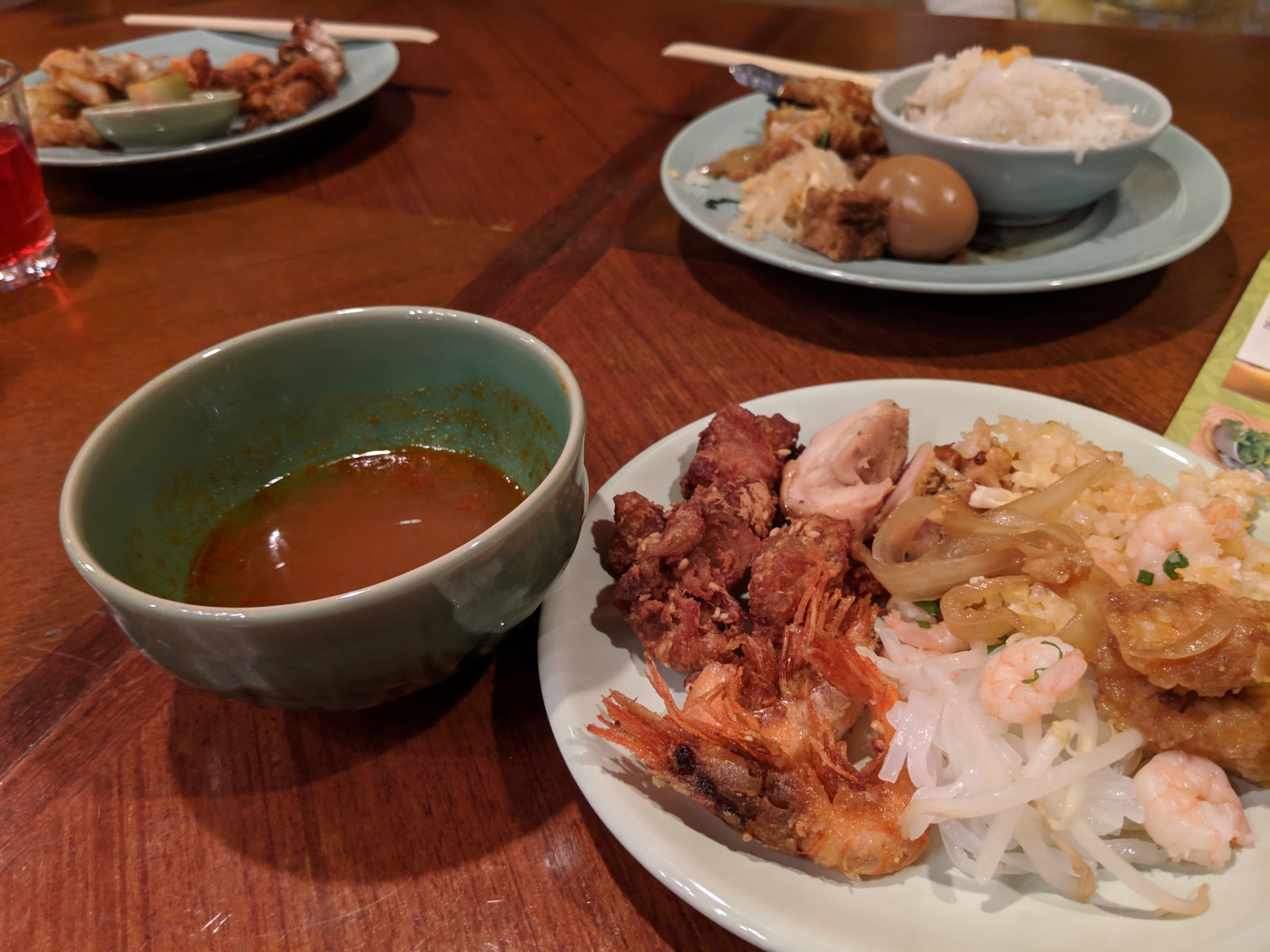 キッチハイク@チェディルアン北堀江本店(CHEDILUANG) さんの タイ料理「チェディルアン北堀江本店」でコース料理を楽しもう(¥2,000 ~ ¥2,999)