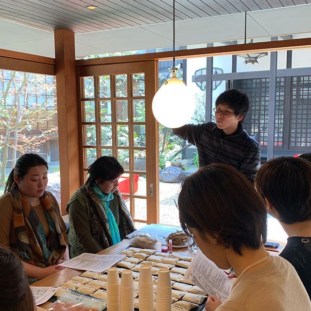 Natsuko さんの 薬草茶ワークショップ　ー野山からの手摘み５０種類の薬草を楽しもう！ー