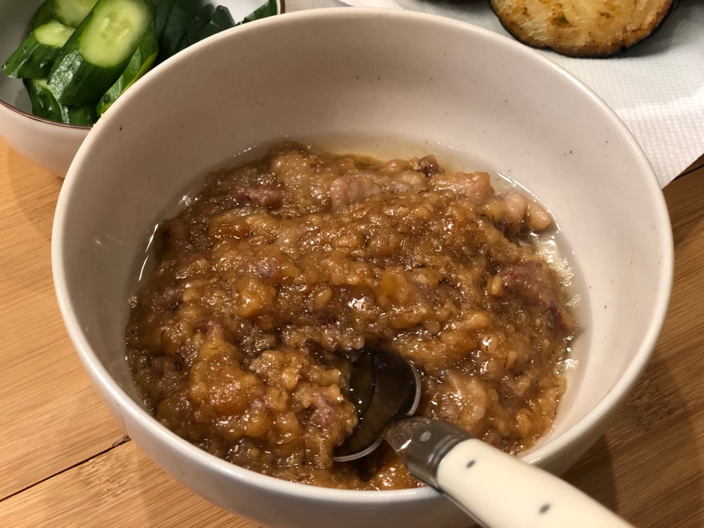 Toshiyuki さんの 【デンマーク×カレー!？ナスのとろとろカレーとデンマークの香りがする副菜作り】 大好き❤️カレーPop-Upデイ。とにかくカレー料理が大好きなCOOKとHIKERが集結😋 楽しいとおいしいはみんなで作る‼️朝から晩までいろんなPop-Upが連続で、まるごと1日みんなで楽しめるPop-Upデイ✨@上野キッチハイクキッチン