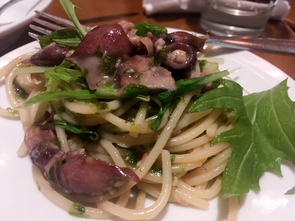 キッチハイク@エルビーシックス(LB6) さんの 都内ではここだけ！熟成肉に三元豚とワイン✨「LB6 (エル・ビー・シックス)」でコースを楽しもう(¥3,000 ~ ¥3,999)