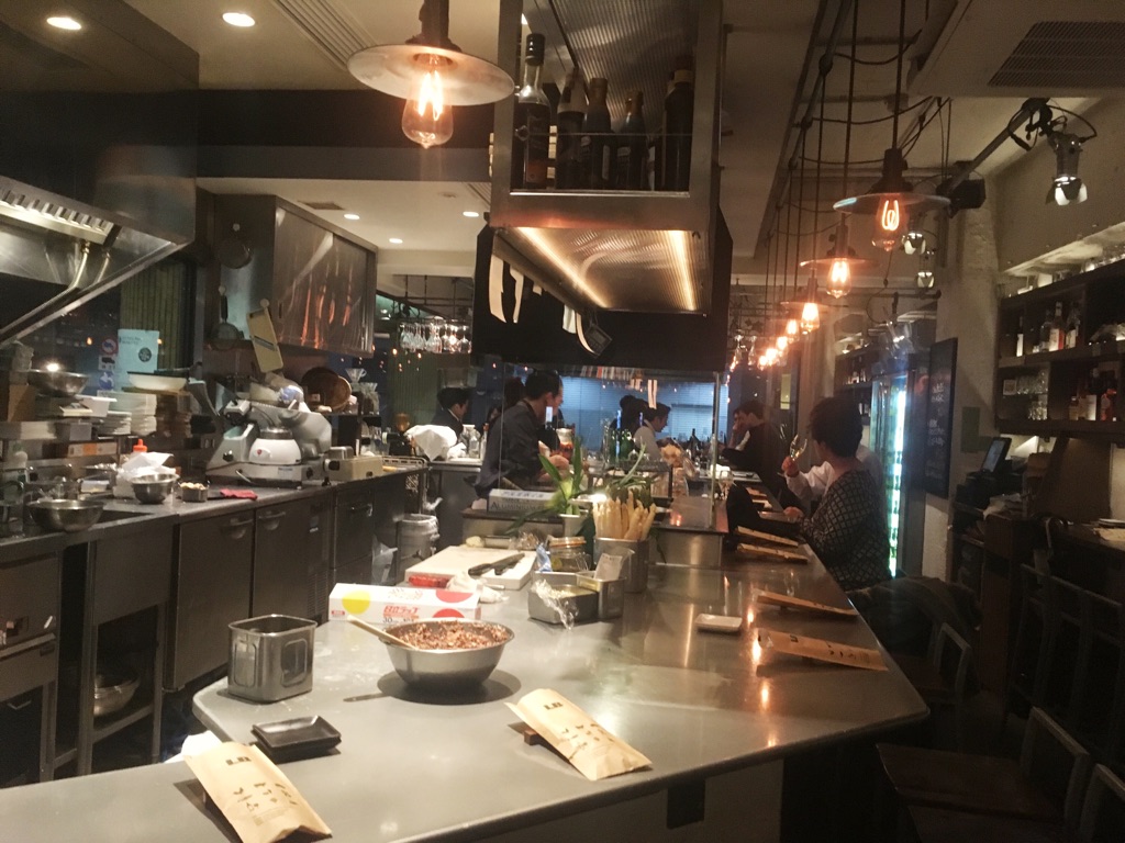 キッチハイク@エルビーシックス(LB6) さんの 都内ではここだけ！熟成肉に三元豚とワイン✨「LB6 (エル・ビー・シックス)」でコースを楽しもう(¥3,000 ~ ¥3,999)