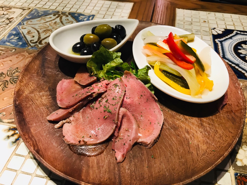 キッチハイク@肉バル＆ワイン ランタン 有楽町店(Lantern) さんの 【飲み放題🍻】ランタンが灯るアジアン空間✨「肉バル＆ワイン ランタン」でコース料理を楽しもう (¥4,000 ~ ¥4,999)