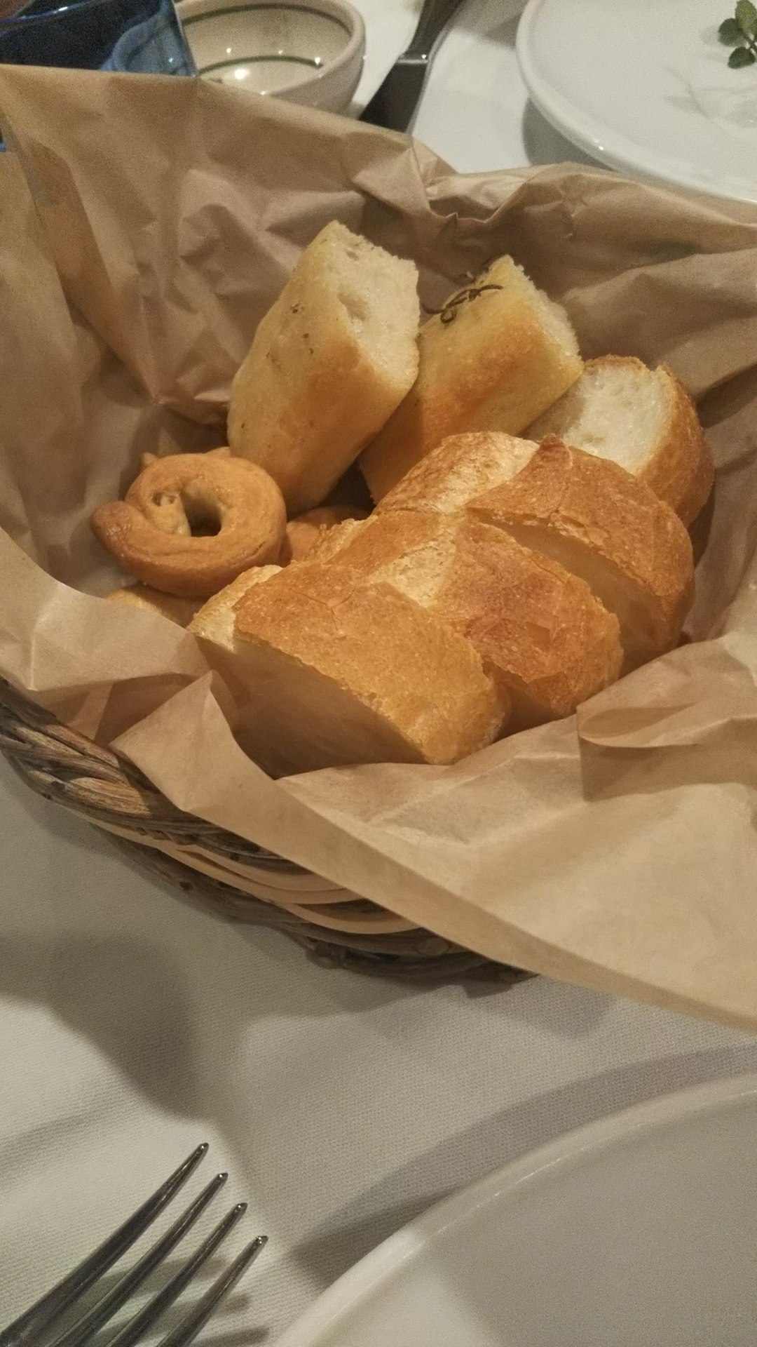 キッチハイク@アンティキサポーリ さんの 2種類の肉料理！南イタリアの郷土料理専門店「アンティキサポーリ」でコース料理を楽しもう(¥4,000 ~ ¥4,999)