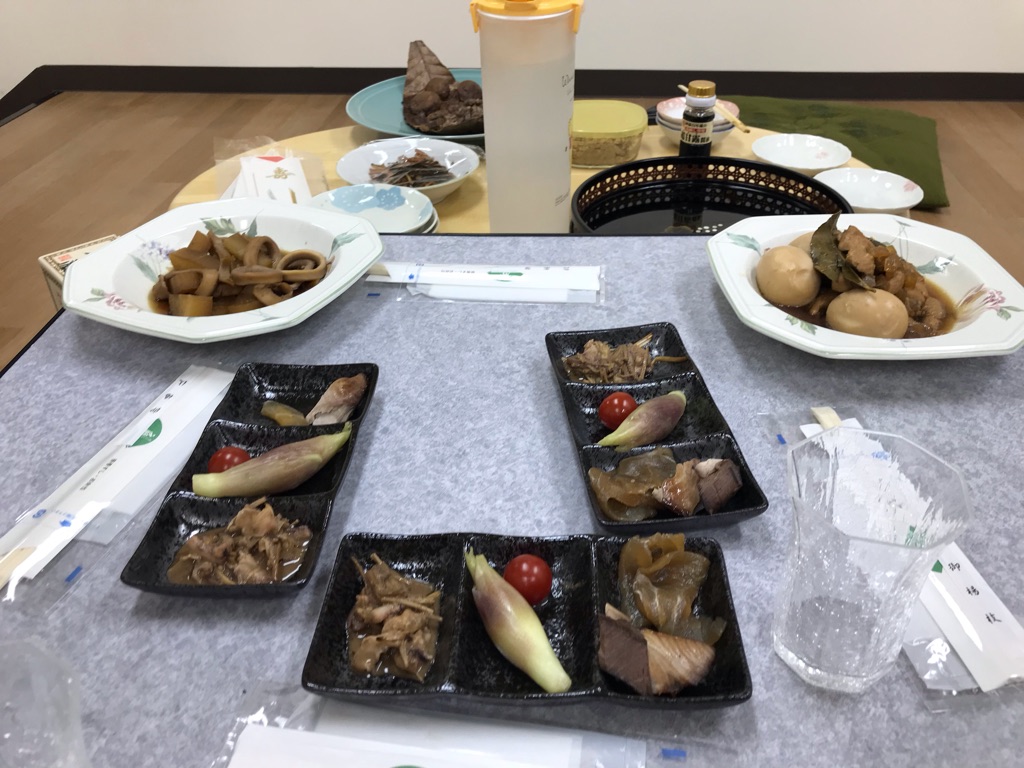 Kuniya さんの 和酒と森伊蔵で、なんちゃって薬膳を食べましょう