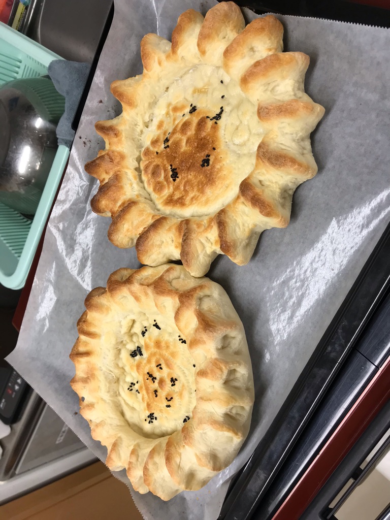 Asako さんの ライラとレイリの揚げ砂糖♡キルギスのハチミツつき