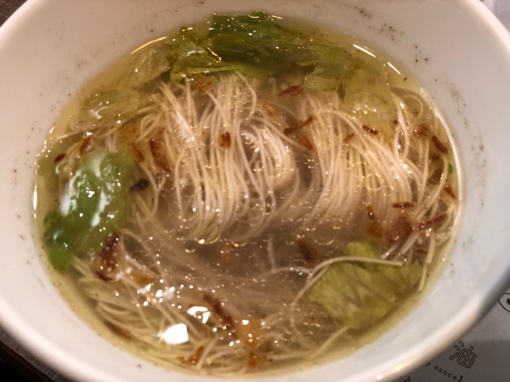 シンガポールバクテー 赤坂店 さんの 【開催決定✨】骨付豚肉を薬膳スープで煮込んだローカルフード「バクテー」が楽しめる！「新加坡肉骨茶」で好きな料理を頼もう(¥1,000 ~ ¥1,999) 