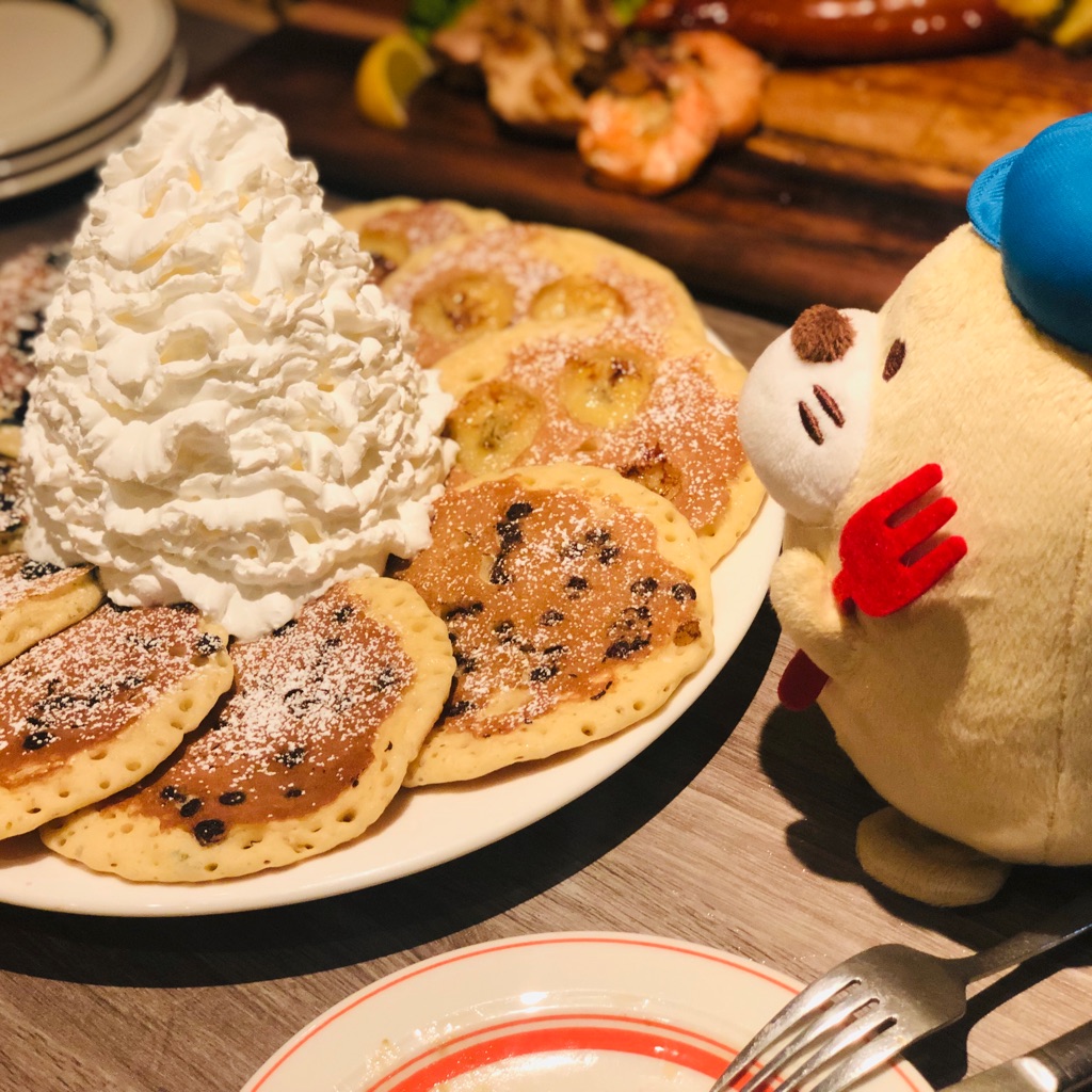 Eggs 'n Things さんの 【キッチハイク限定メニュー】ハワイ生まれのEggs 'n Thingsで、限定パンケーキとハワイアンフードを心行くまで堪能しよう！＜原宿店＞