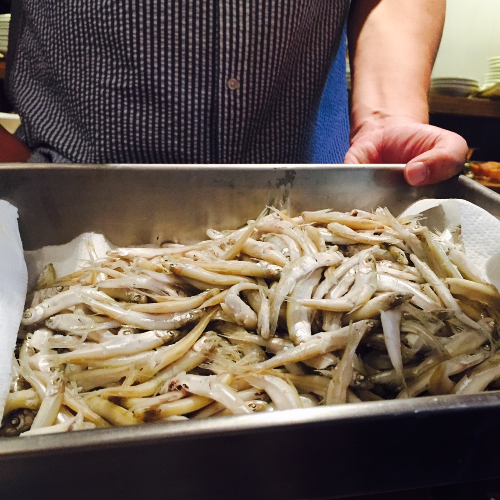 耕 さんの 霞ヶ浦の「シラウオ」を堪能する！！！ 全国の漁師さんや魚市場から送ってもらう旬の魚を調理して喰らう会^^