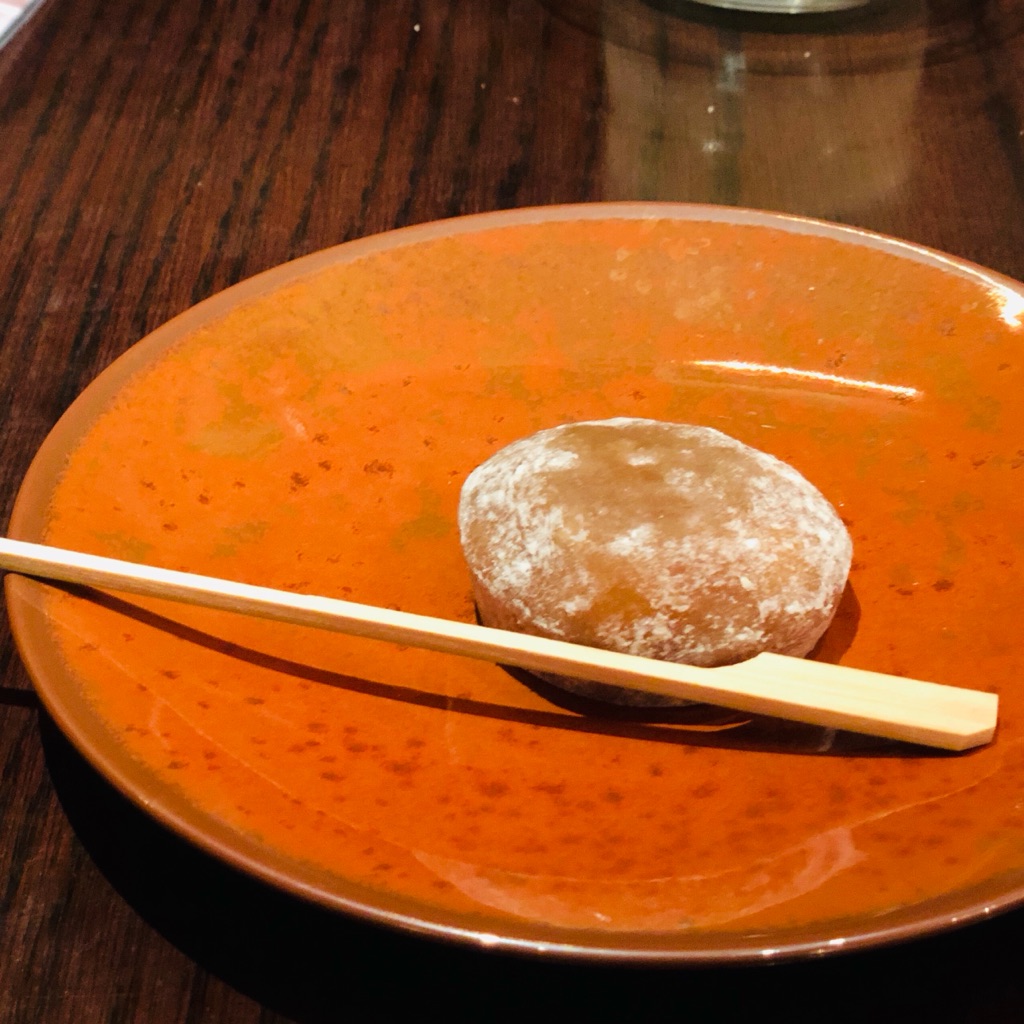 龍福小籠堂 東京ビル TOKIA店(ロンフウシャオロンタン) さんの 肉汁が溢れ出す自慢の小籠包！飲茶「龍福小籠堂」で好きな料理を頼もう (¥1,000 ~ ¥1,999)