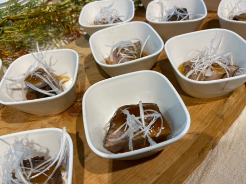 オルタナティブファーム宮古 さんの ＜沖縄・宮古島から直送！＞有機農法で育ったサトウキビを丸かじり！沖縄の風を感じる、美ら蜜スイーツ＆ランチ会