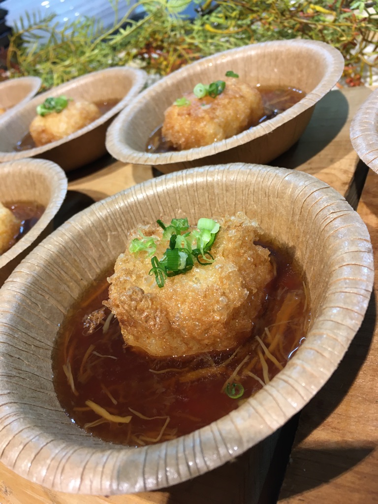 オルタナティブファーム宮古 さんの ＜沖縄・宮古島から直送！＞有機農法で育ったサトウキビを丸かじり！沖縄の風を感じる、美ら蜜スイーツ＆ランチ会