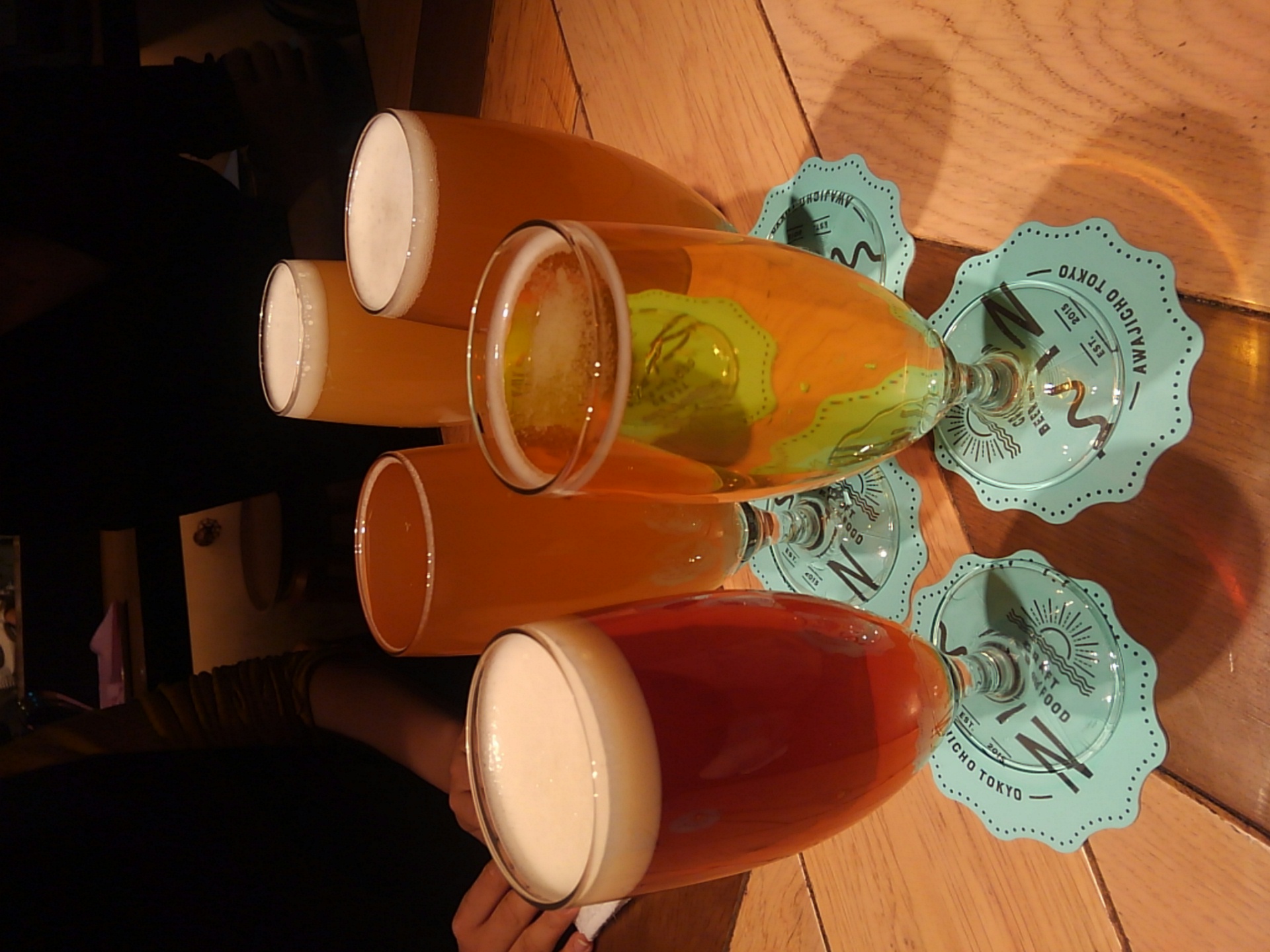 WIZ CRAFT BEER and FOOD さんの 【秋葉原】約30種類のクラフトビールが450円から楽しめる！「ちょい飲みスタンド」@WIZ CRAFT BEERandFOOD