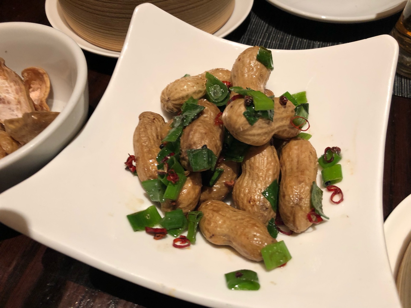 龍福小籠堂 東京ビル TOKIA店(ロンフウシャオロンタン) さんの 肉汁が溢れ出す自慢の小籠包！飲茶「龍福小籠堂」で好きな料理を頼もう (¥1,000 ~ ¥1,999)