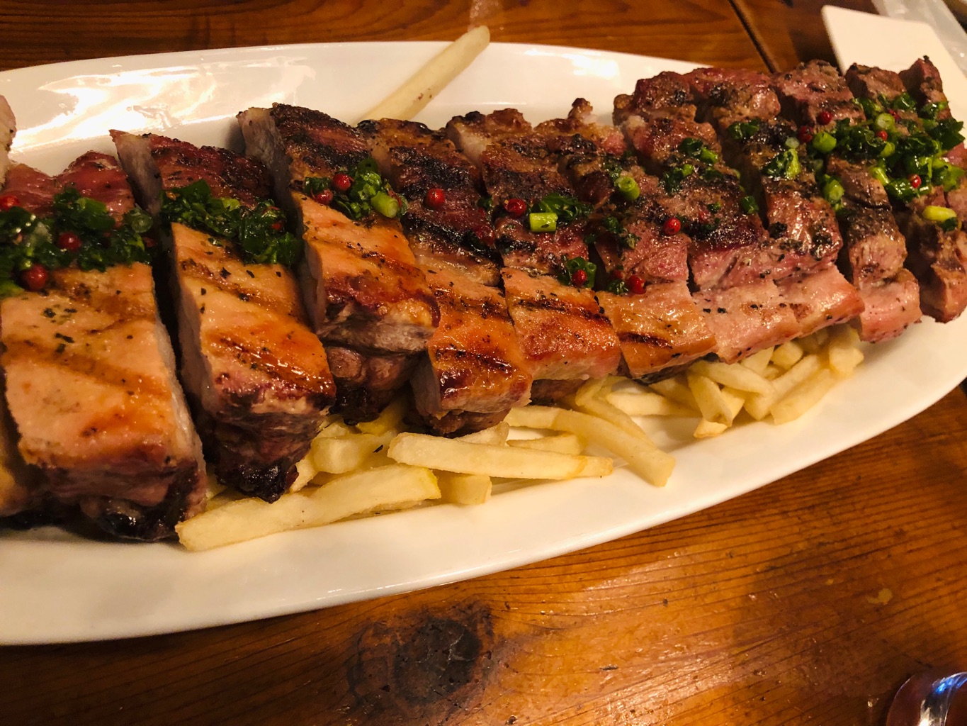 bob's ribs(ボブズリブズ) さんの ＼20代限定！／迫力満点のポークリブにかぶりつきたい！渋谷の穴場的アメリカンバル「ボブズリブズ」で好きな料理を頼もう (¥3,000 ~ ¥3,999)