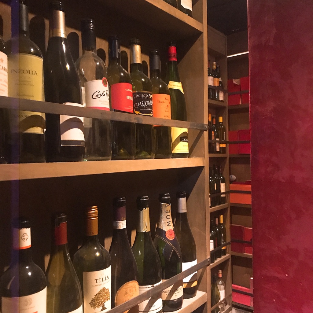 新日本焼肉党 東日本橋店 さんの 黒毛和牛の焼肉とワインの至福のマリアージュを味わおう