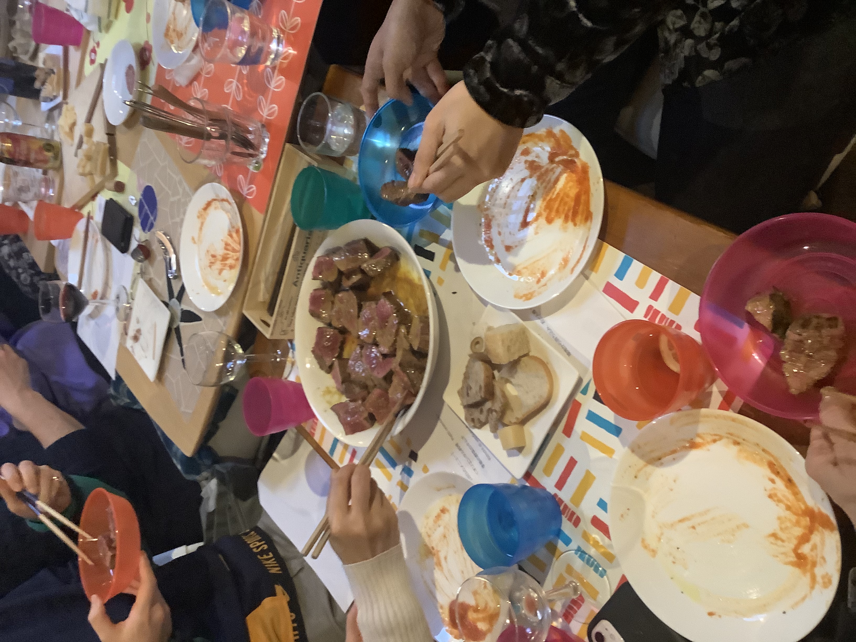 西荻KONOCAFE＠イベント さんの 【満員御礼/別日6月7日で調整中】本場シェフのボルシチとピロシキを食べて 注目度アップの「ウラジオストク・極東ロシア」の魅力に迫る！ 中村さんの『地球の歩き方　極東ロシア』祝・刊行～