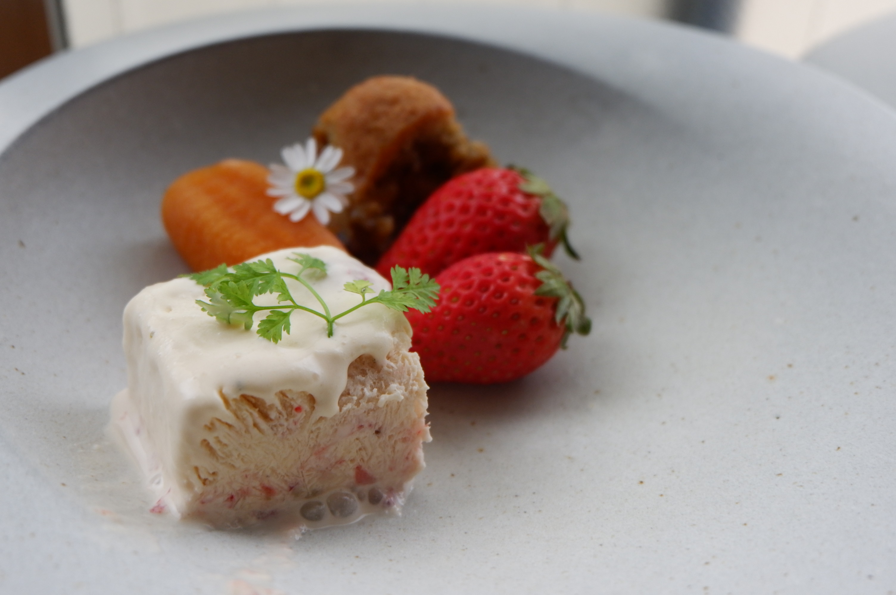 福島県 さんの 【福島県コラボ】地域の食材"あんぽ柿"とイチゴで、ちょっと早い春を感じながら、地域の風土を美味しく学ぼう！